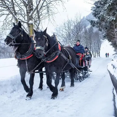 Kerstin 3 - By Smr - Close To Gondola And * 라우리스