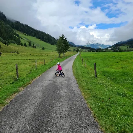 Kerstin 3 - By Smr - Close To Gondola And