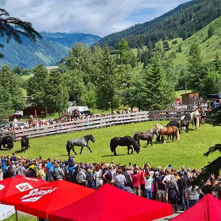 Kerstin 3 - By Smr - Close To Gondola And 라우리스