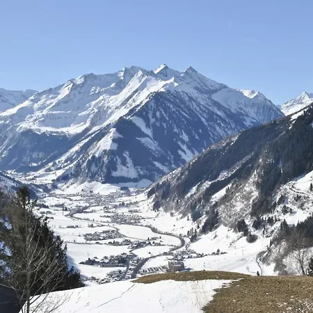 Kerstin 3 - By Smr - Close To Gondola And アパート