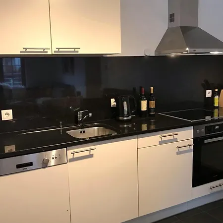 Kerstin 3 - By Smr - Close To Gondola And 라우리스